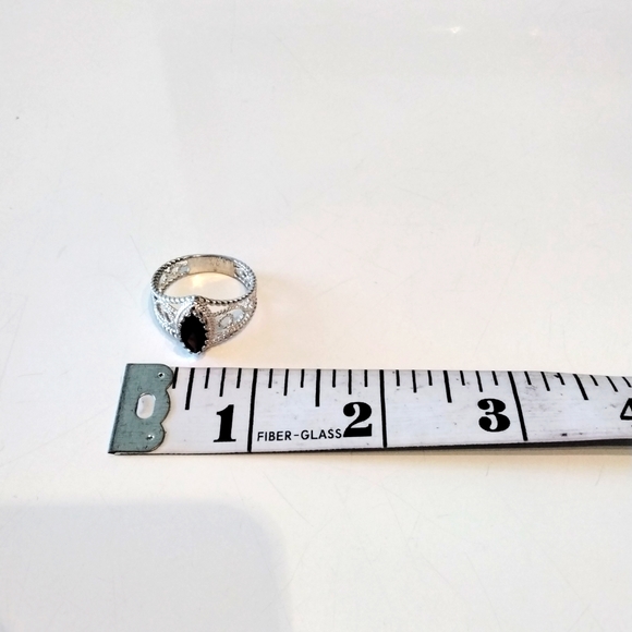 Silver tone filigree ring with red stone - Picture 6 of 7